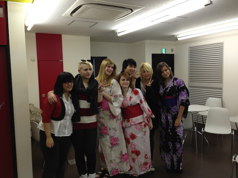 Foto de chicas con kimono