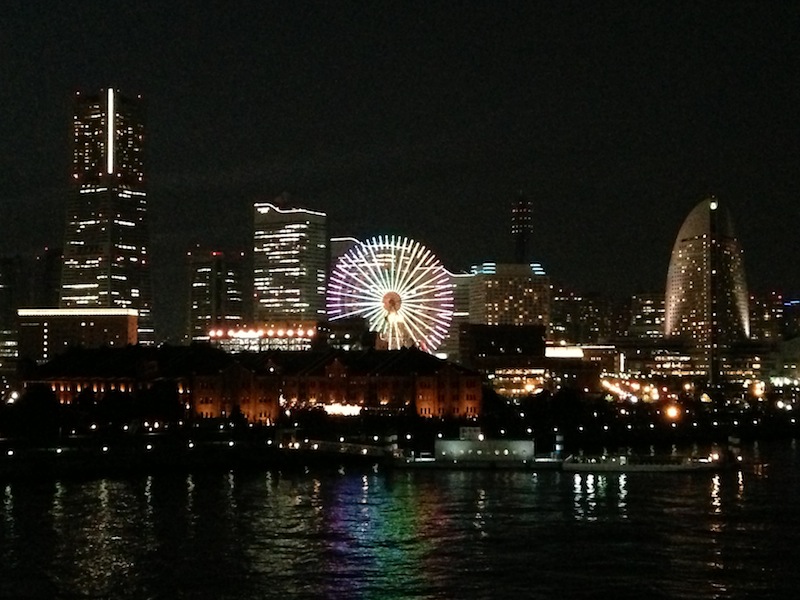 Puerto de Yokohama de noche