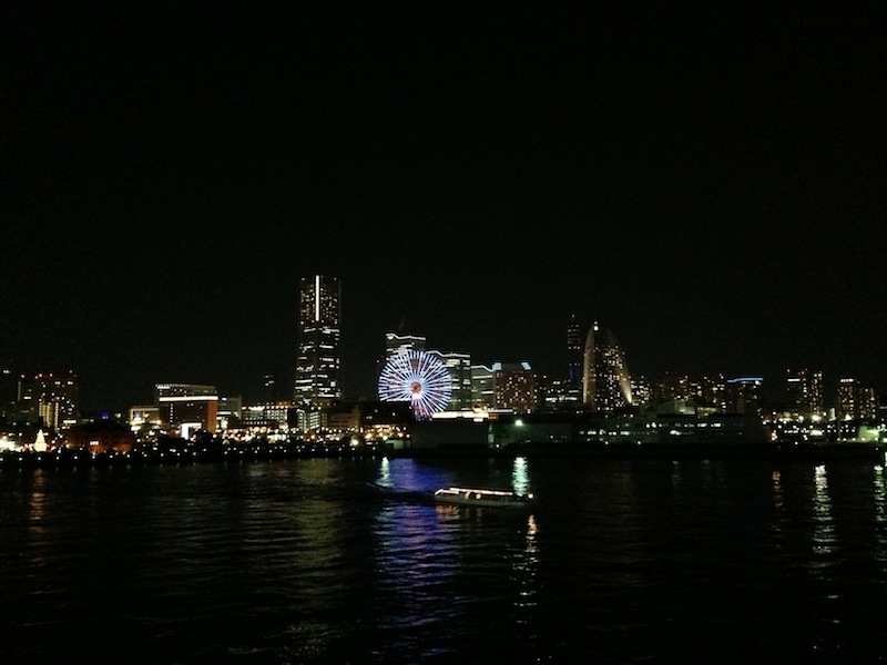 Puerto de Yokohama de noche
